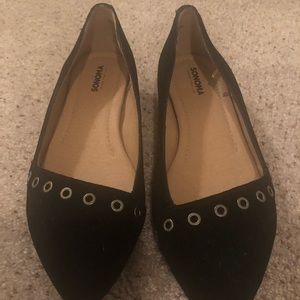Women’s shoes